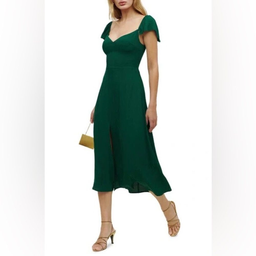 Elegant Green Midi Dress with Flutter Sleeves